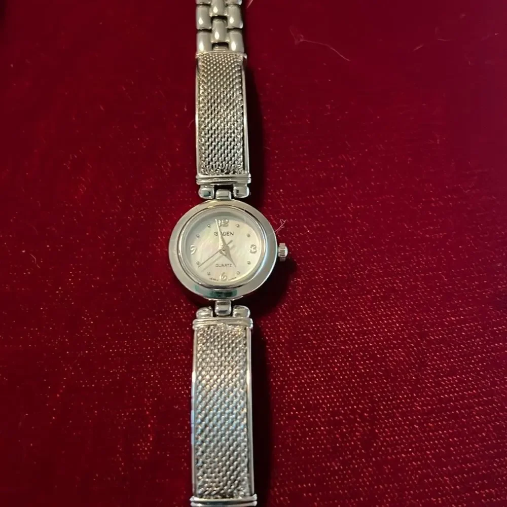 Vintage Mother of Pearl Silver Gruen Watch